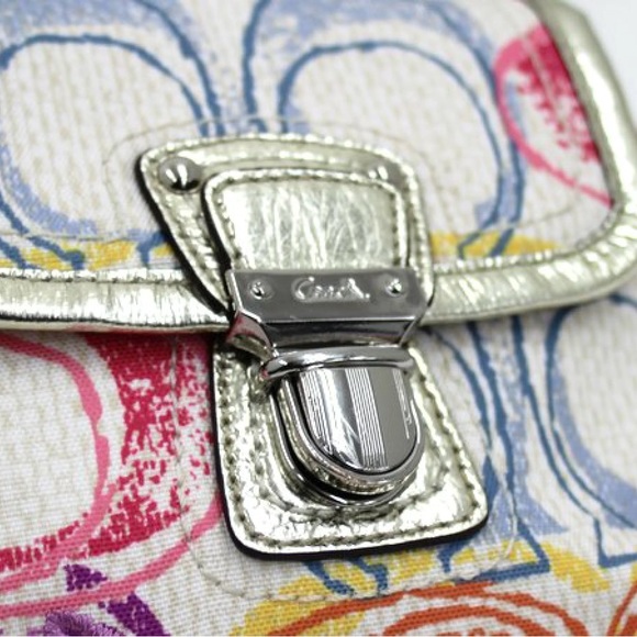 🔥HOST PICK🔥❣️COACH❣️Poppy Dream C Hippie crossbody bag❣️BRAND NEW WITH TAG❣️ - Picture 5 of 8